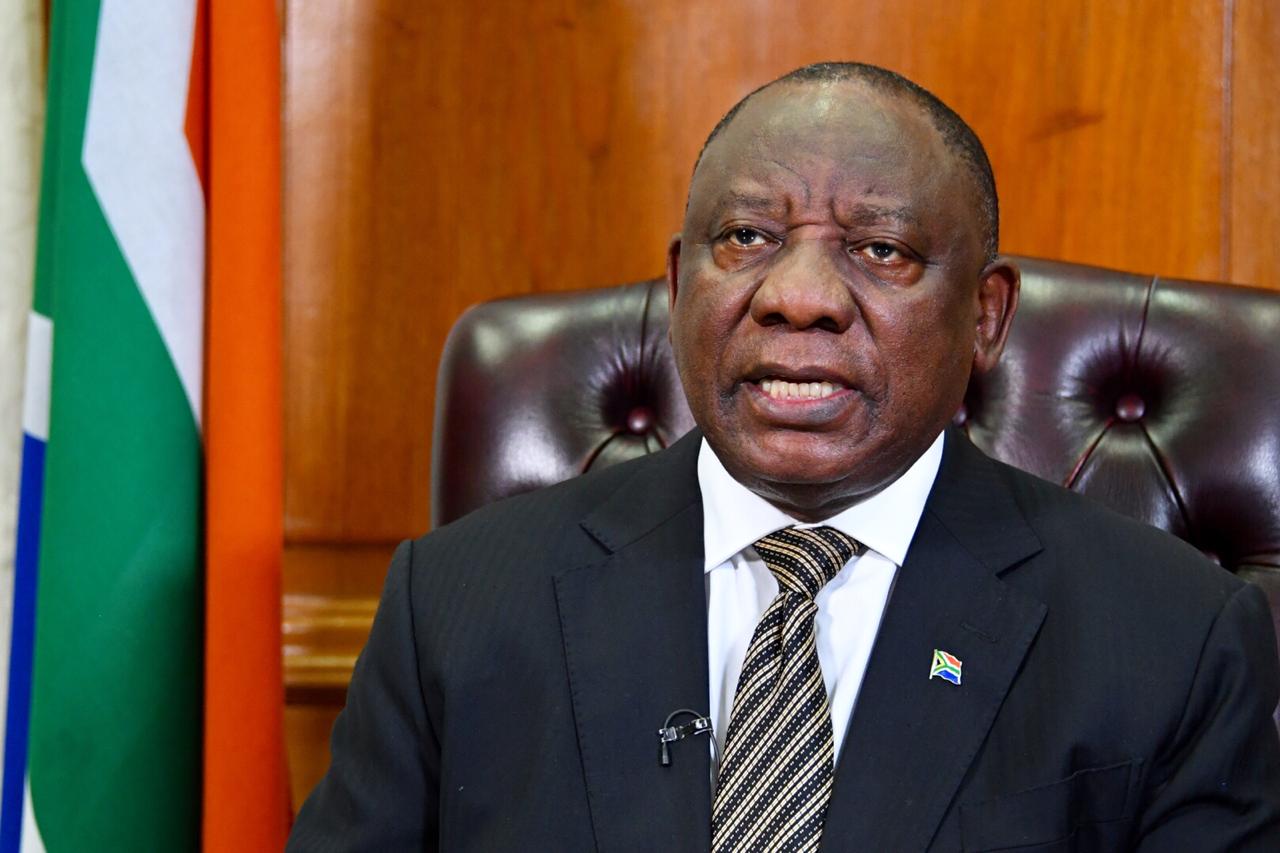 Ramaphosa reprimands Defence Minister over Zimbabwe trip