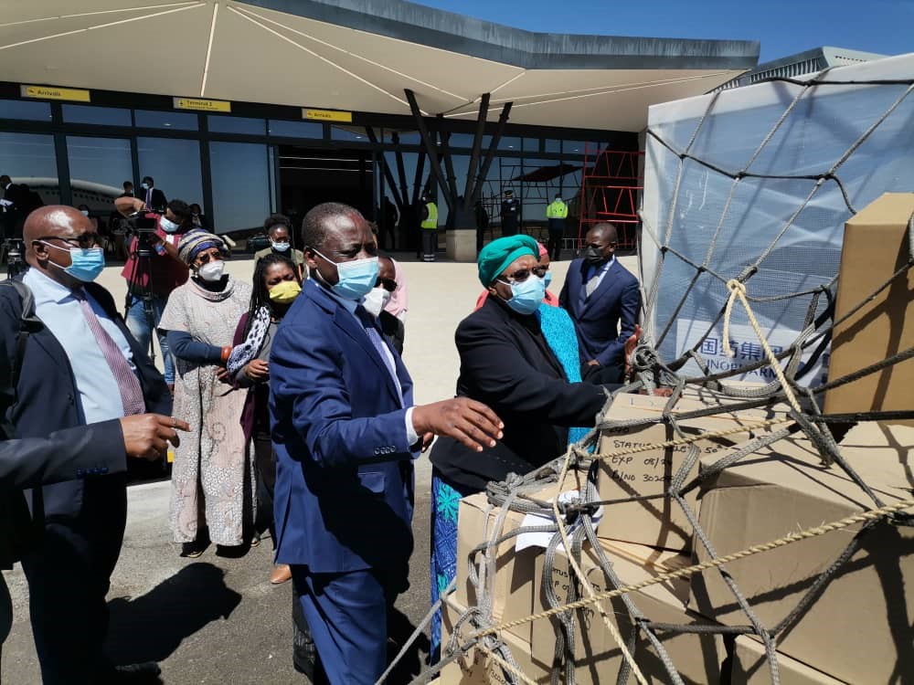 Zim donates 20 000 Covid-19 vaccine doses to Namibia