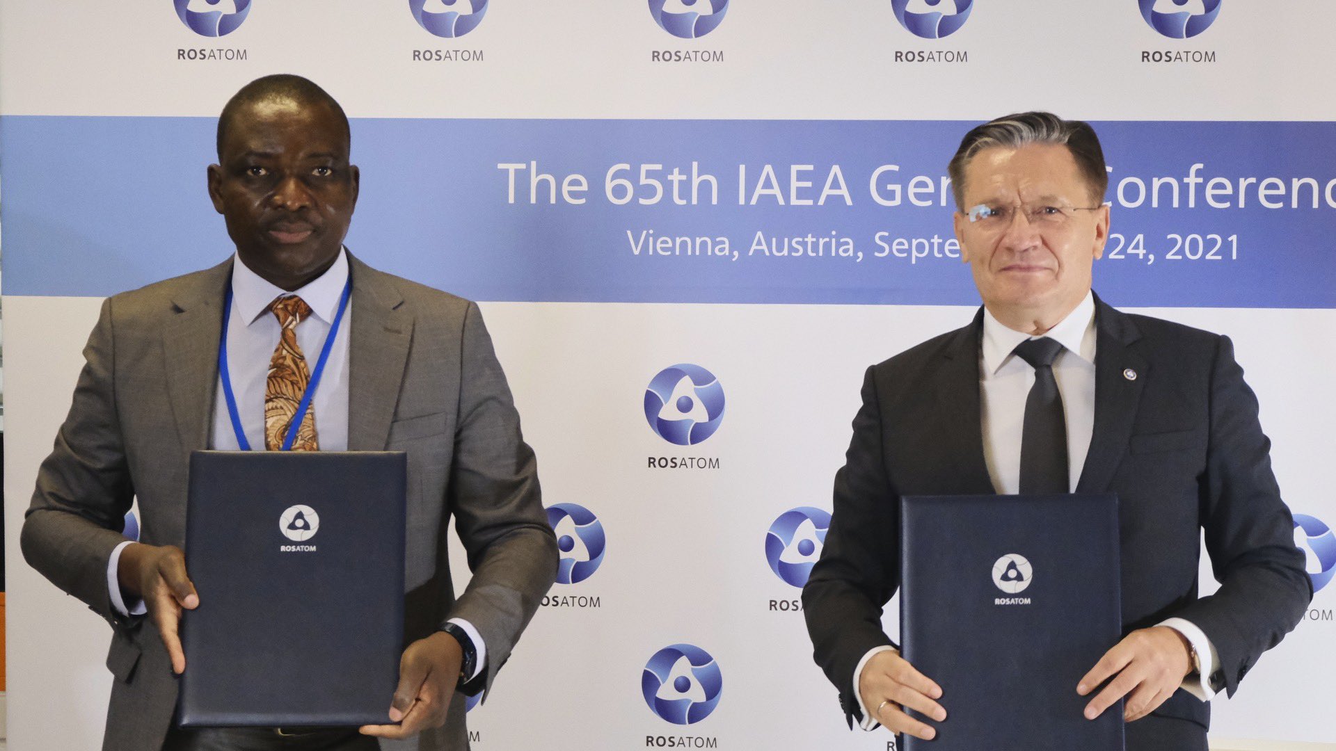 Zim Russia sign nuclear deal