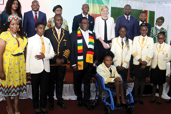 JUNIOR-PARLY