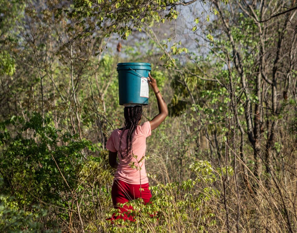 Indo-Pic2-Dete water scarcity forces schools to close (1)