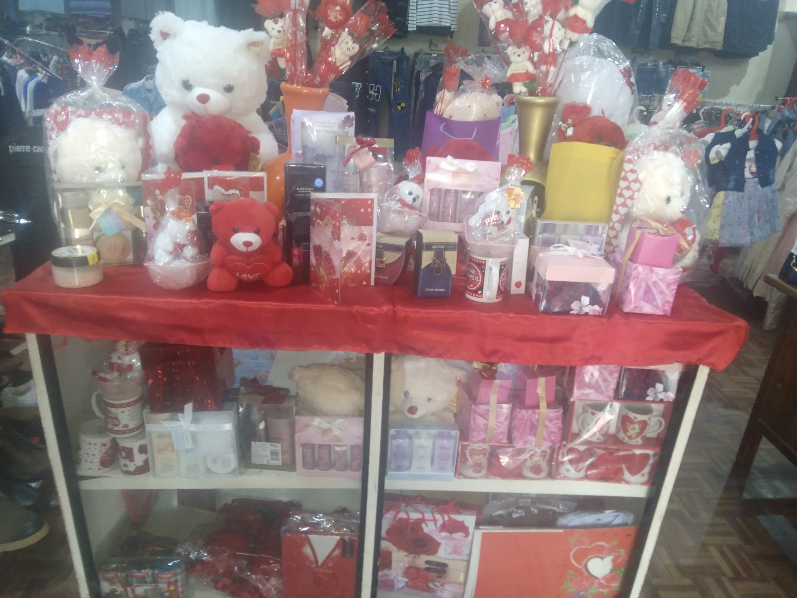 Telegraph-Pic-Displayed Valentines’ gifts in stock