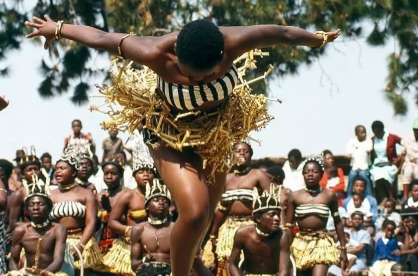 ndebele-cultural-matobo-national-park-zimbabwe