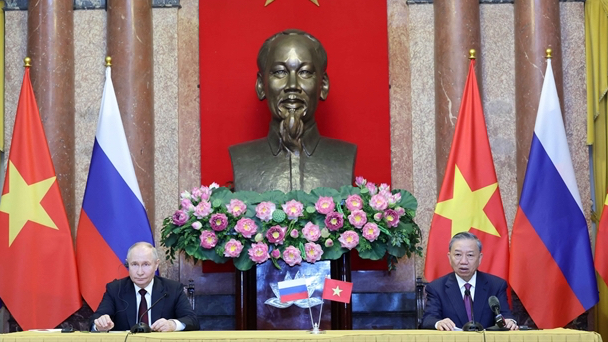 ‘s visit to Hanoi