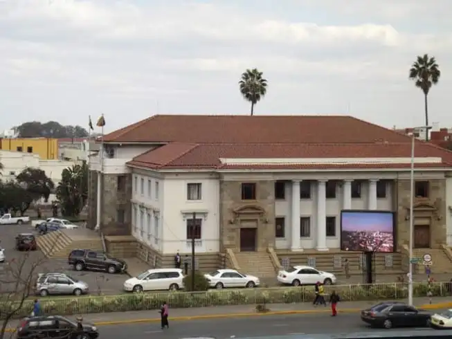 Town-House.EDITjpg-653×490