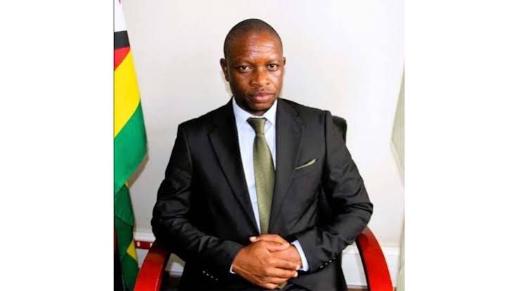 Zimbabwe Human Rights Commission (ZHRC) Commissioner, Dr Eng Martin Muduva and his wife have died, in a double tragedy that has left the commission mourning.